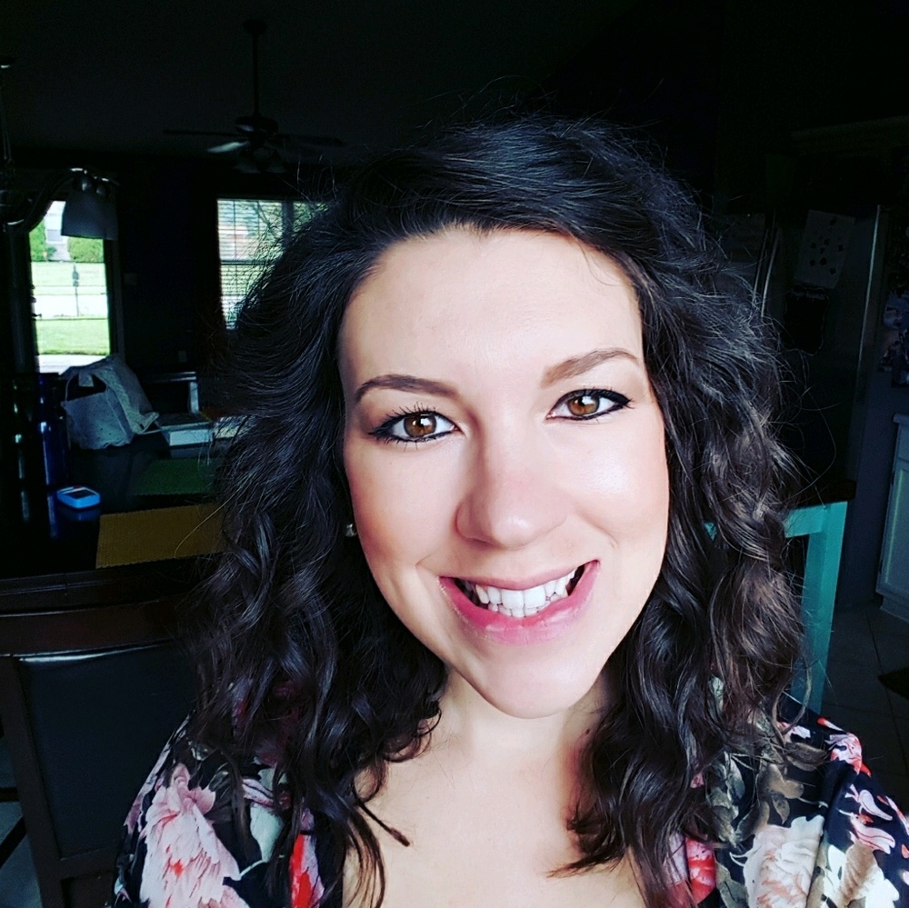 Meet your Posher, Angela